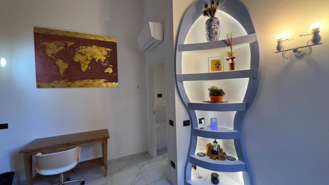 Suite Stylish & Cozy Apartment In The Heart Of ฟลอเรนซ์ ภายนอก รูปภาพ